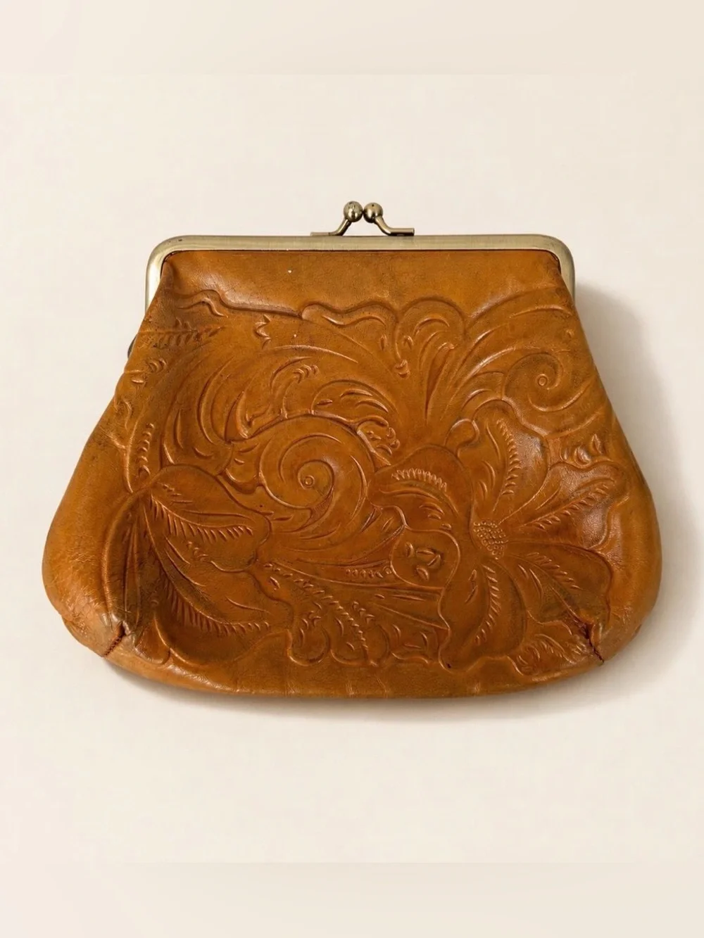 Patricia Nash 100% full-grain tan Italian leather small clutch